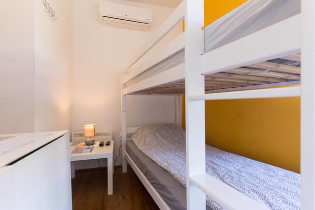 Hostel Kvarner- Private Rooms & Dorms Fiume Esterno foto